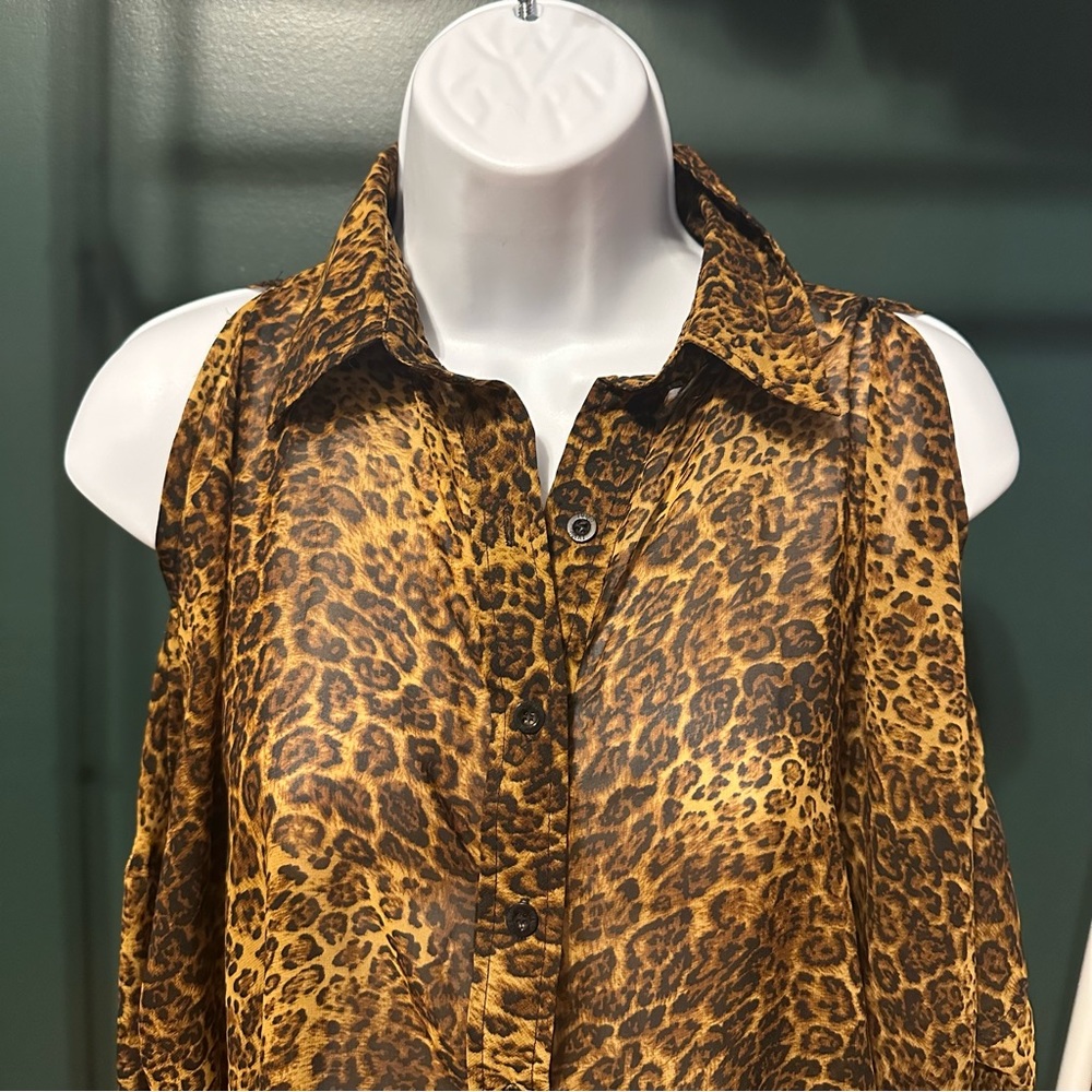UNIF leopard print blouse - Picture 2 of 3